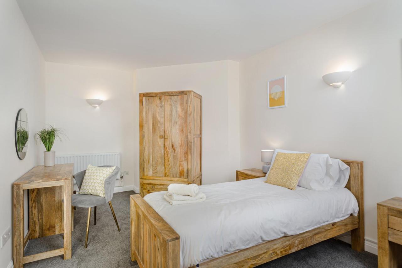 2 Bedroom City Centre Townhouse - With Parking CBG エクステリア 写真