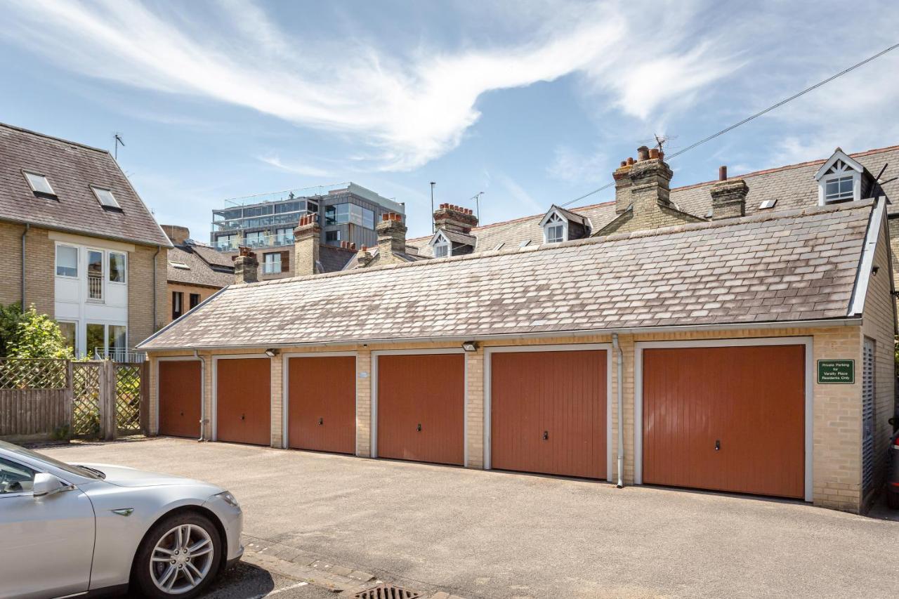 2 Bedroom City Centre Townhouse - With Parking CBG エクステリア 写真